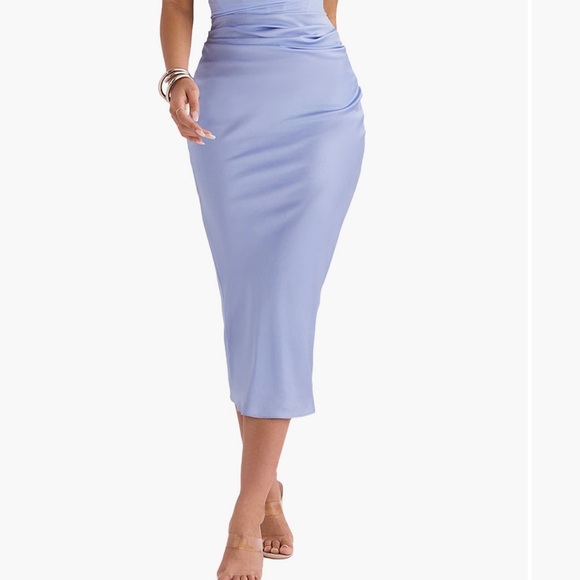 COPY - House of CB dress teia satin and georgette corset midi dress - Picture 3 of 14